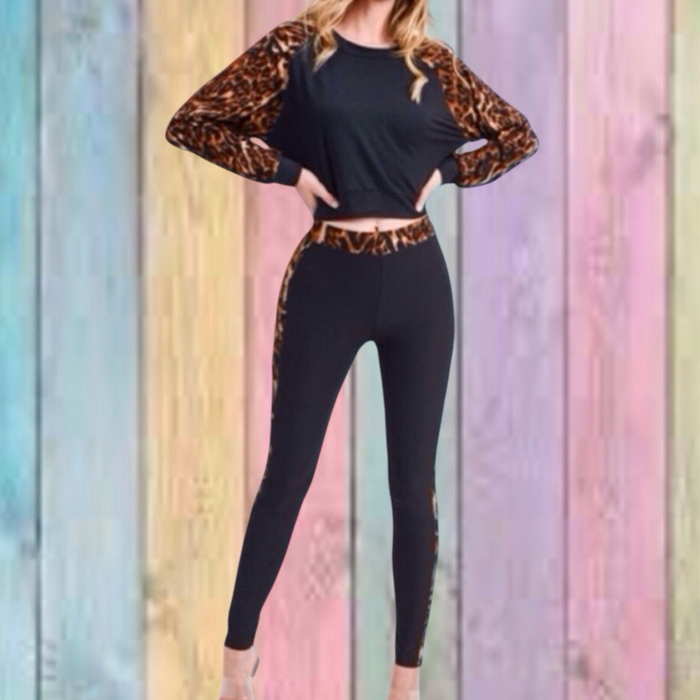 Yelete Black Leopard Print 2 Piece Long Sleeve High Rise Legging Pants Set NWT